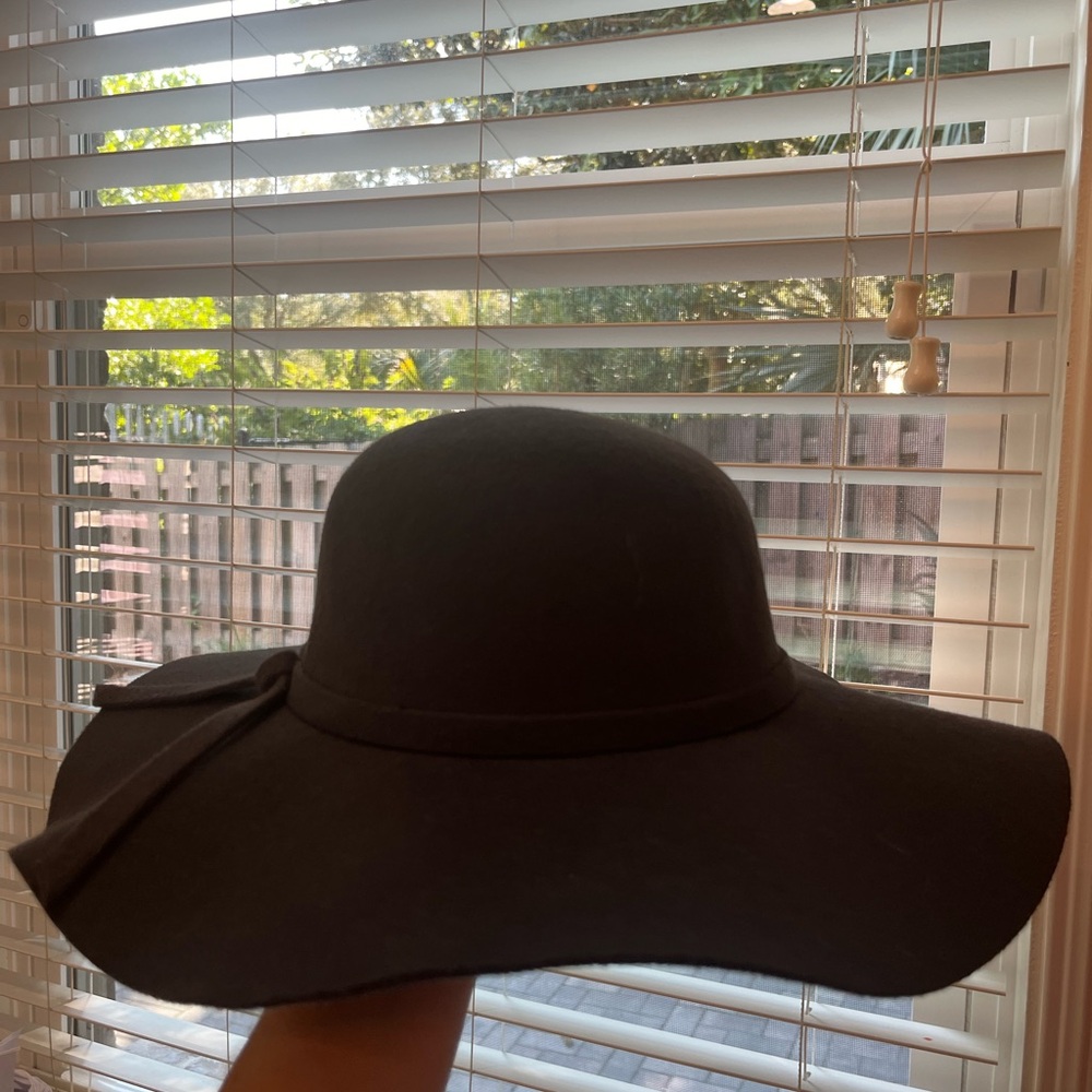 Black Felt Hat